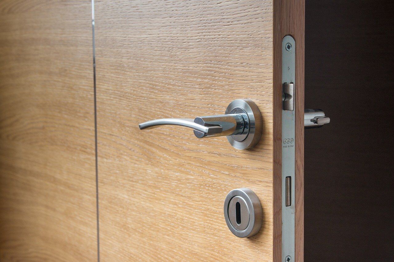 Commercial door issues and how to solve them