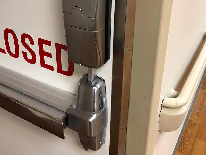 push bar and door closer on metal door push bar and door closer installation