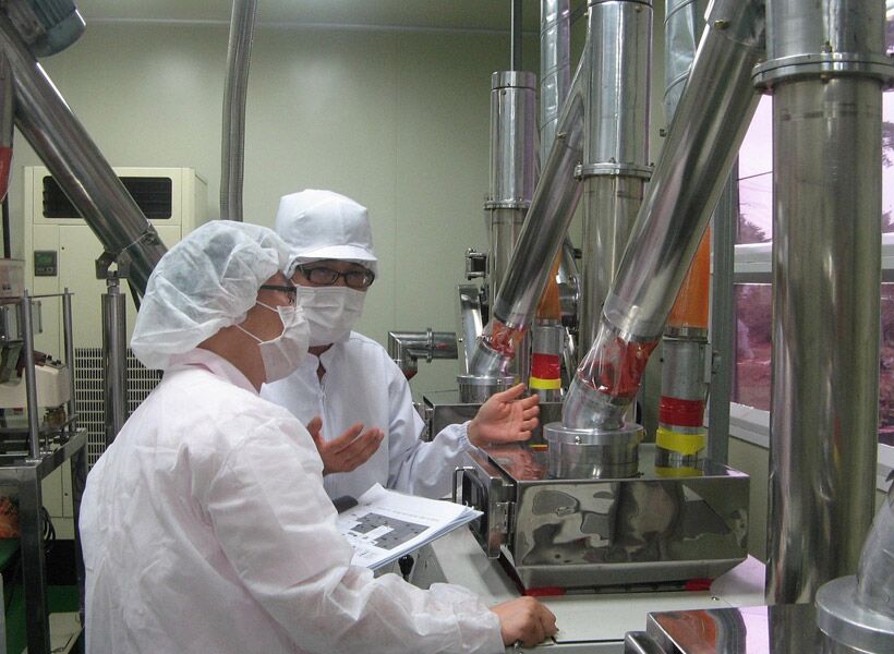 hygienic door solutions for food processing plants